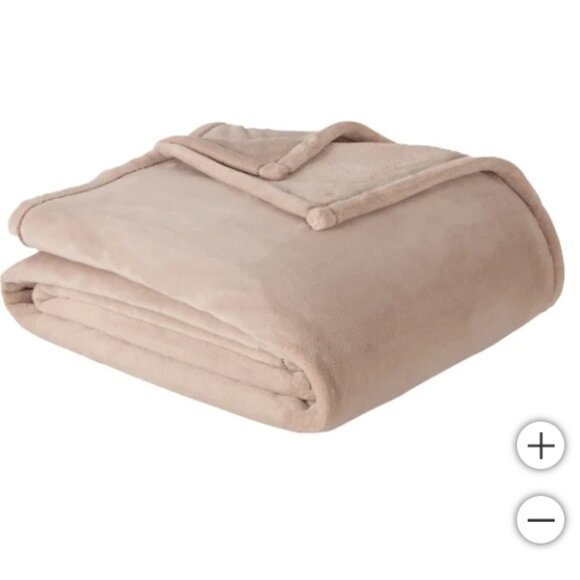 Berkshire LuxeLoft Blanket, Beige Size Queen - Picture 3 of 5